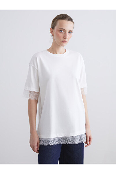 LC Waikiki Γυναικείο μπλουζάκι Peak New Season με λεπτομέρεια από δαντέλα σε ...