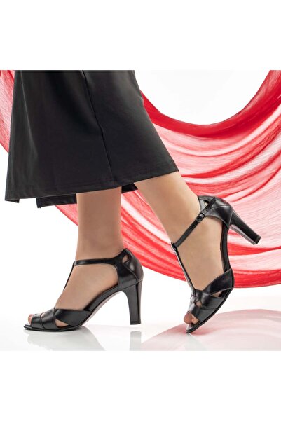 Modlet.ro Women's leather black block heel sandals MOD13472