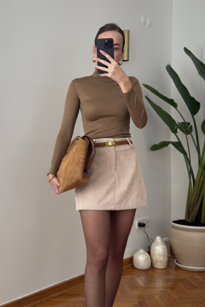 MAGARDE Endless Fabric Turtleneck Blouse - Brown