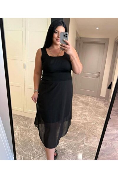 Ferdanur Başaran Büyük Beden Likralı Oval Kesim Tül Etek