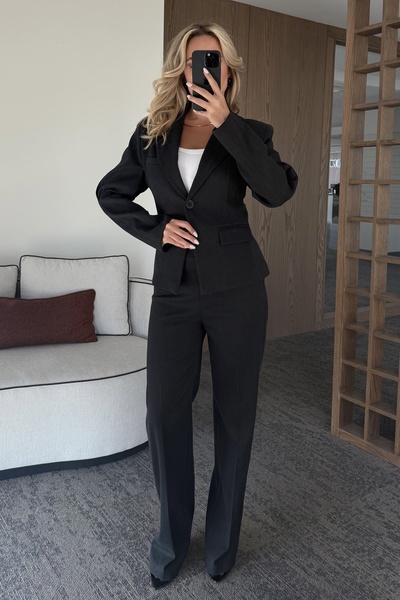 Laluvia Black Jacket and Pants Set with Sleeve Cuffs and Waist Adjustment - 9480