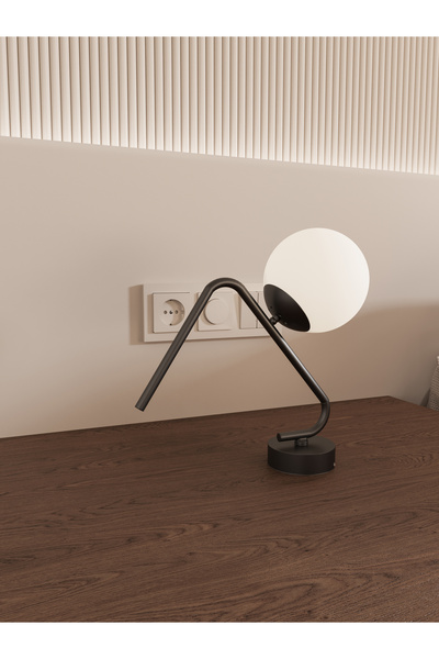 avizade مصباح طاولة VİNA العصري ذو الجسم الأسود والزجاج الأبيض - تصميم أنيق و...