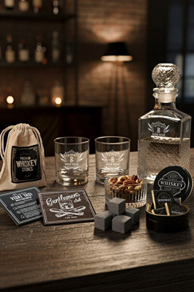 hediyemen Kişiye Özel Gravürlü 2’li Viski Bardağı ve Şişe Seti – Arkadaşa Hed...