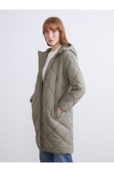 LC Waikiki New Season Hooded Quilted Women's Puffer Coat