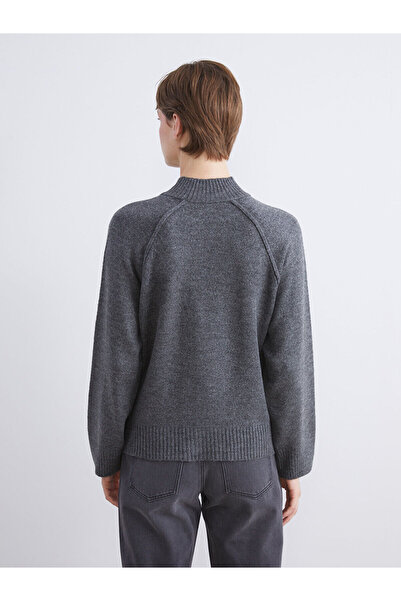 LC Waikiki Antrasit Yarım Balıkçı Yaka Kadın Triko Kazak