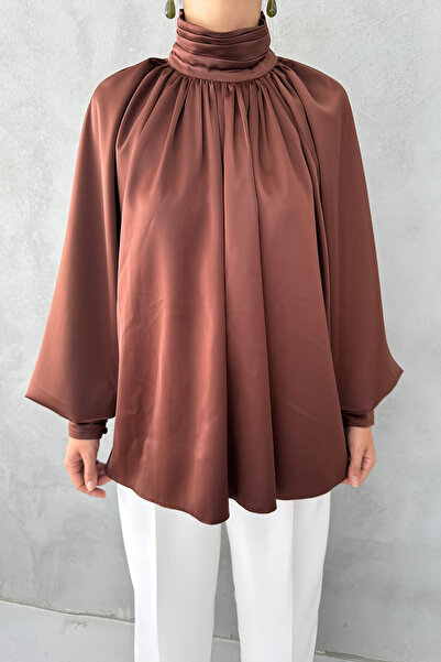 Seda Yalçın Atelier Σκούρο καφέ ντραπέ σατέν μπλούζα με σχέδιο Zr