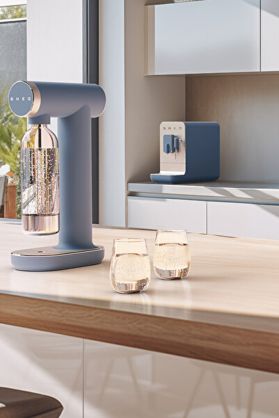 SMEG Soda Makinesi Tritan™ Renew Mat Fırtına Mavisi