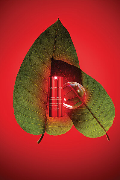 Clarins TOTAL EYE LIFT 15ML -Göz çevresine bakım sağlayan, nemlendirici özellikte göz kremi