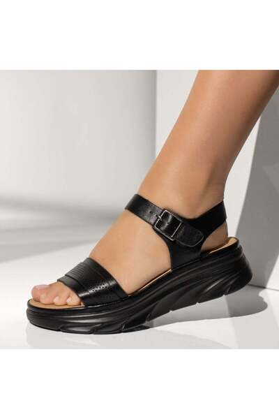 BMoD Sandale negre pentru femei cu platformă și baretă MOD13846