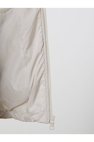 LC Waikiki LCWAIKIKI ClassicGri Kapüşonlu Kapitone Kadın Şişme Yelek