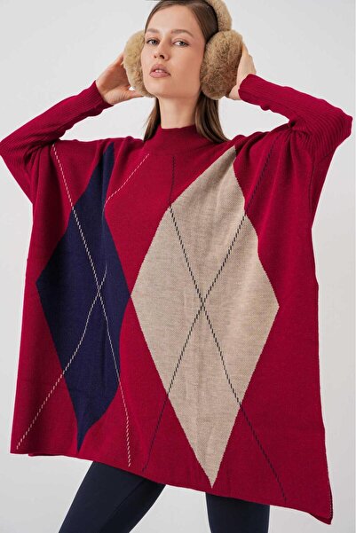 LE CARAMBOLE Women's Burgundy Baklava Patterned Oversize Slit Poncho Sweater