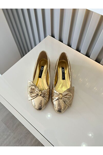 M&B Zarif fiyonk detayli . babet Her adimda siklik her numarada konfor (36-43) büyük numara