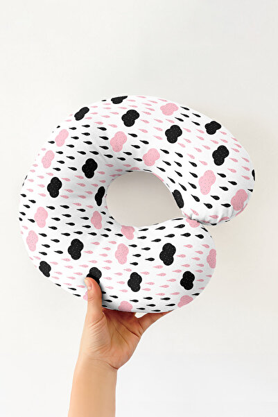 Evimde Bambaşka Pernă pentru gât cu model de nor roz și negru - Pernă de călă...