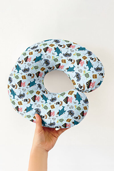 Evimde Bambaşka Pernă drăguță pentru gât cu tematică pirat pentru copii și ad...