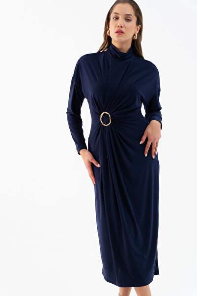 Lafaba Kadın Lacivert Büzgülü Aksesuar Detaylı Midi Elbise