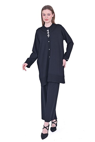 Invee سترة ميرديفين تريكو مرصعة بالأحجار باللون الأسود