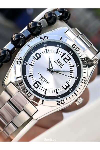 Q&Q Men's Wristwatch Silver Color, Steel Band with Numbers, 5 Atm Water Resis...