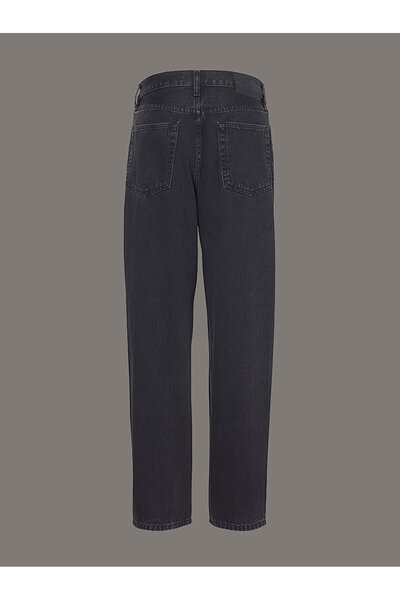 Calvin Klein Women's 90S Loose Ck Essential Jean Pants