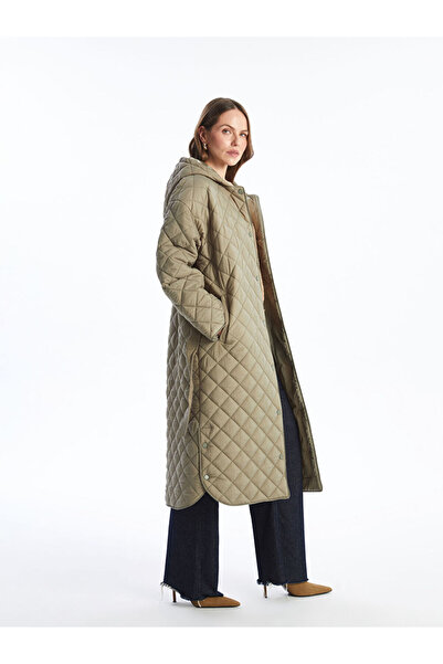 LC Waikiki Kapüşonlu Kapitone Oversize Kadın Şişme Mont