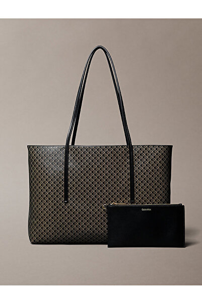 Calvin Klein Kadın Emblem Tote Çanta