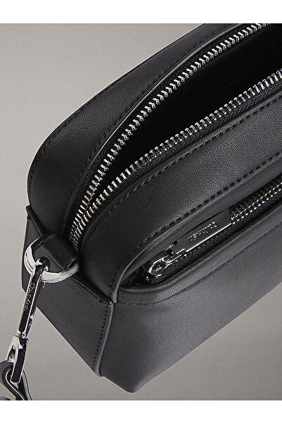 Calvin Klein Women's Ck Must Crossbody Bag