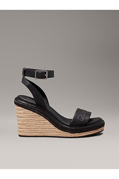 Calvin Klein حذاء إسبادريل بكعب ويدج للنساء