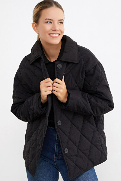 Yeslena Geniş Yaka Baklava Desenli Hafif Dolgu Uzun Kol Düğmeli İki Cep Astar...