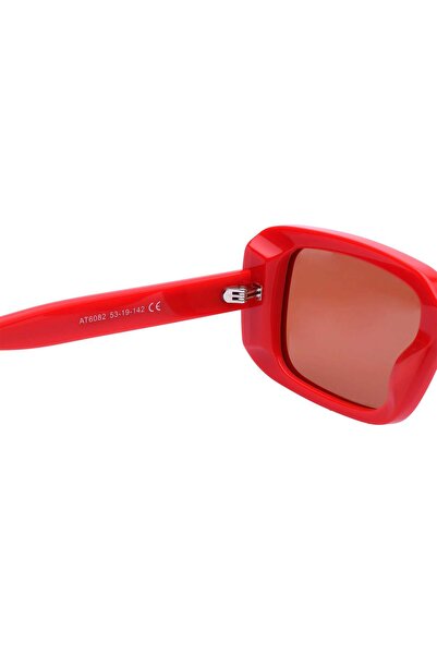 Avant-Garde Paris Retro-Inspired Bold Rectangle Sunglasses