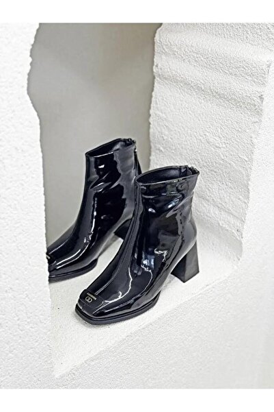 Guja 26K415-1 Γυναικείες μπότες από λουστρίνι, ειδικής σχεδίασης, με φερμουάρ...