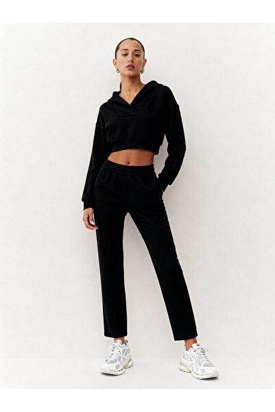 ALİKA Casi̇ Women's Hooded V-Neck Pipe Leg Sweatpants Set