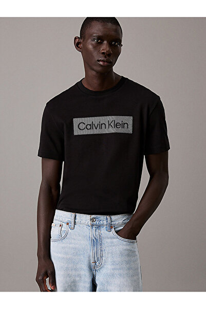 Calvin Klein Men's Textured Embroidery T-Shirt