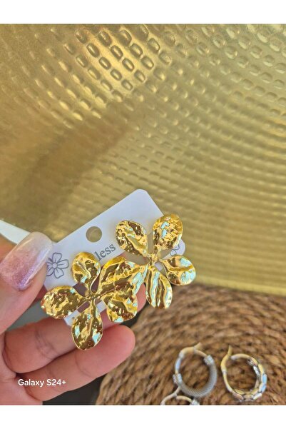Pinkimaj Flower Steel Earrings Style Model Shiny Gold