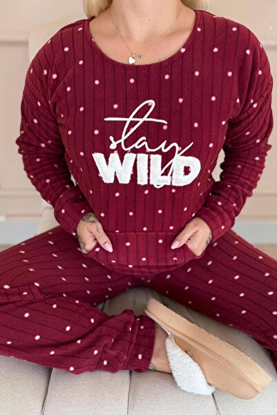Pijamaevi Burgundy Wild Patterned Kangaroo Pocket Plush Fleece Pajama Set