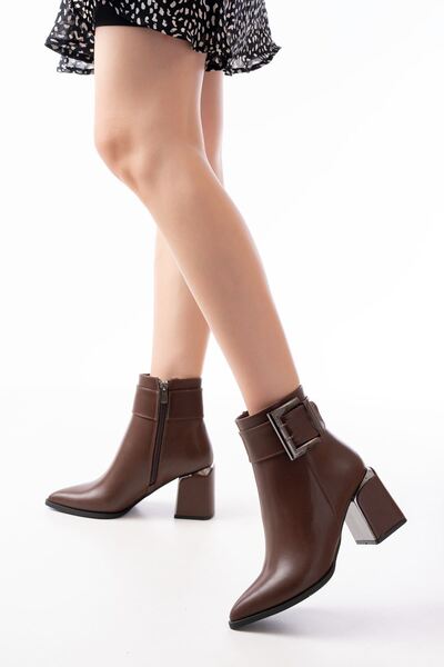 Rainon Store Dnz-400 Brown Buckle Heeled Boots — the New Name of Elegance and Comfort