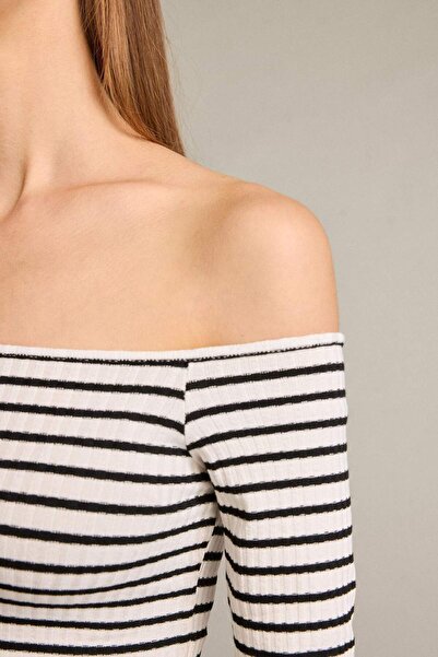 DeFacto Omuz Açık Çizgili Uzun Kollu Bluz G5053AX25WN