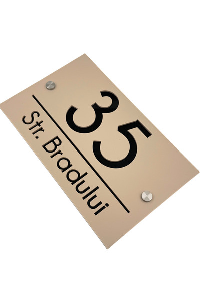 Adresa VIP NUMAR CASA PREMIUM - Crem Satinat Negru Lucios 2 Distantieri Argintii - 24x15cm