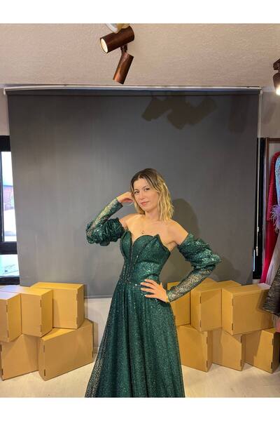 Lovely Dress Payet Detaylı Straplez Abiye Elbise