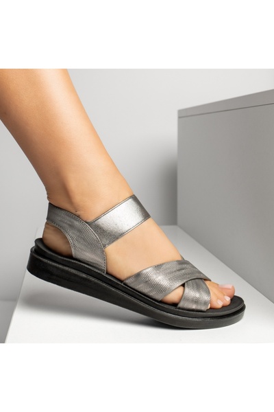 BMoD Sandale argintii pentru femei cu talpă joasă și barete elastice MOD13868