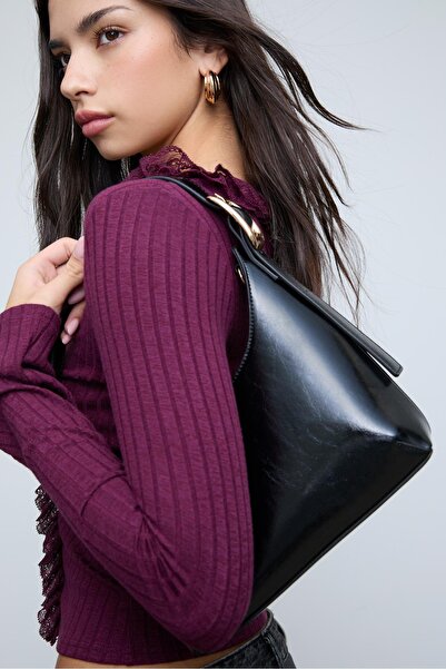 Stradivarius Shoulder bag with buckle detail