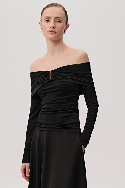 Exquise Open Shoulder Drape Detail Long Sleeve Slim Fit Knitted Black Blouse