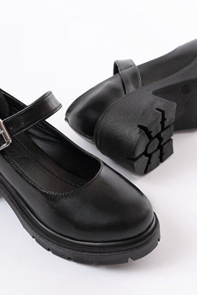 Madam Tarz Elowen Лофери на товстому каблуці з ремінцем