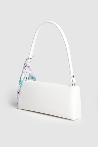 La La'Graccio Paris حقيبة باجيت نسائية من لاجراكيو باريس بتفاصيل وشاح سازا با...