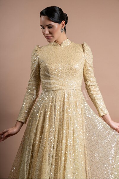 Lovely Dress Payet İşlemeli Hakim Yaka Uzun Kollu Abiye Elbise