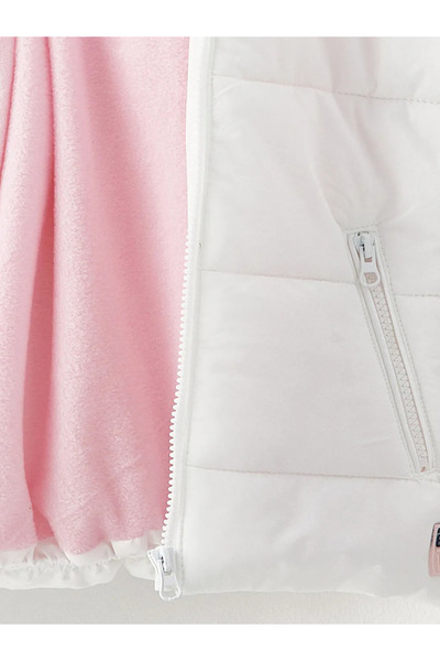 LC Waikiki SOUTHBLUE Ekru Kapüşonlu Basic Kız Çocuk Şişme Mont