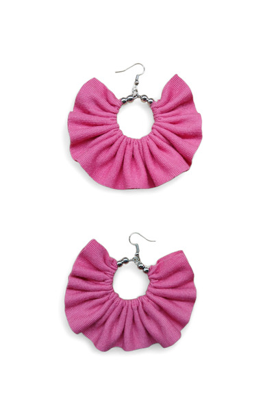 maia Gümüş Renk Halka Küpe – Pembe Kumaş Boncuklu Tasarım