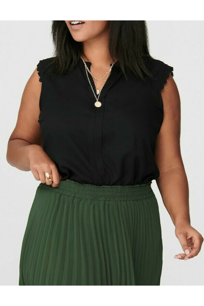 ONLY short-sleeved shirt, black