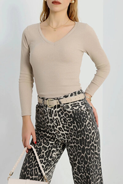 hibiscus V-Neck Camisole Blouse Beige A3699