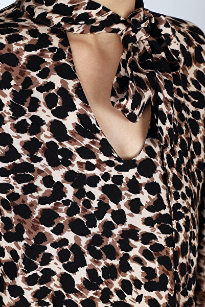 armonika Γυναικεία καφέ μπλούζα με λάστιχο με δεμένο λαιμό ARM-25K001096