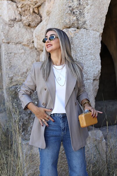 bytugcekaya Μπλέιζερ με διπλό πέτο κουμπιά και λεπτομέρεια τσέπης από βιζόν