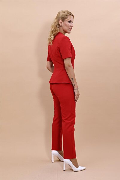 ÖNDER ÖZSOY Tokalı Kısa Kollu Ceket & Boru Paça Pantolon Takım-Kırmızı
